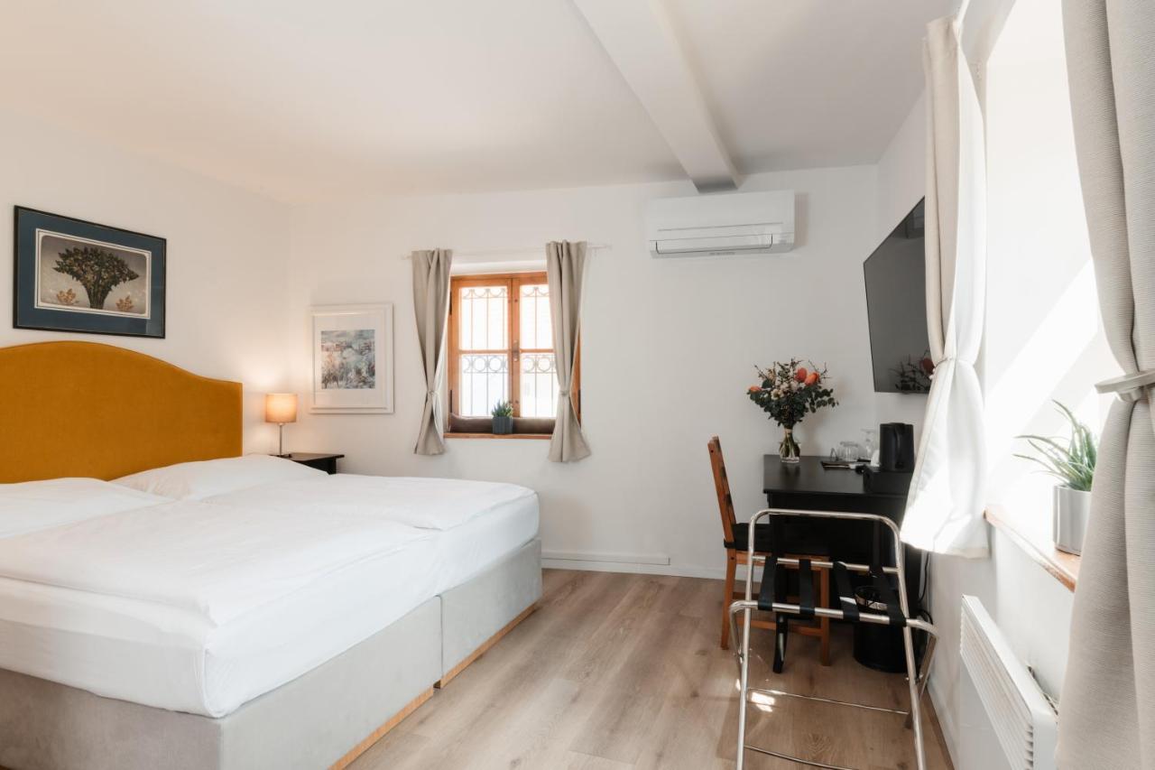Penzion Austis Znojmo Extérieur photo