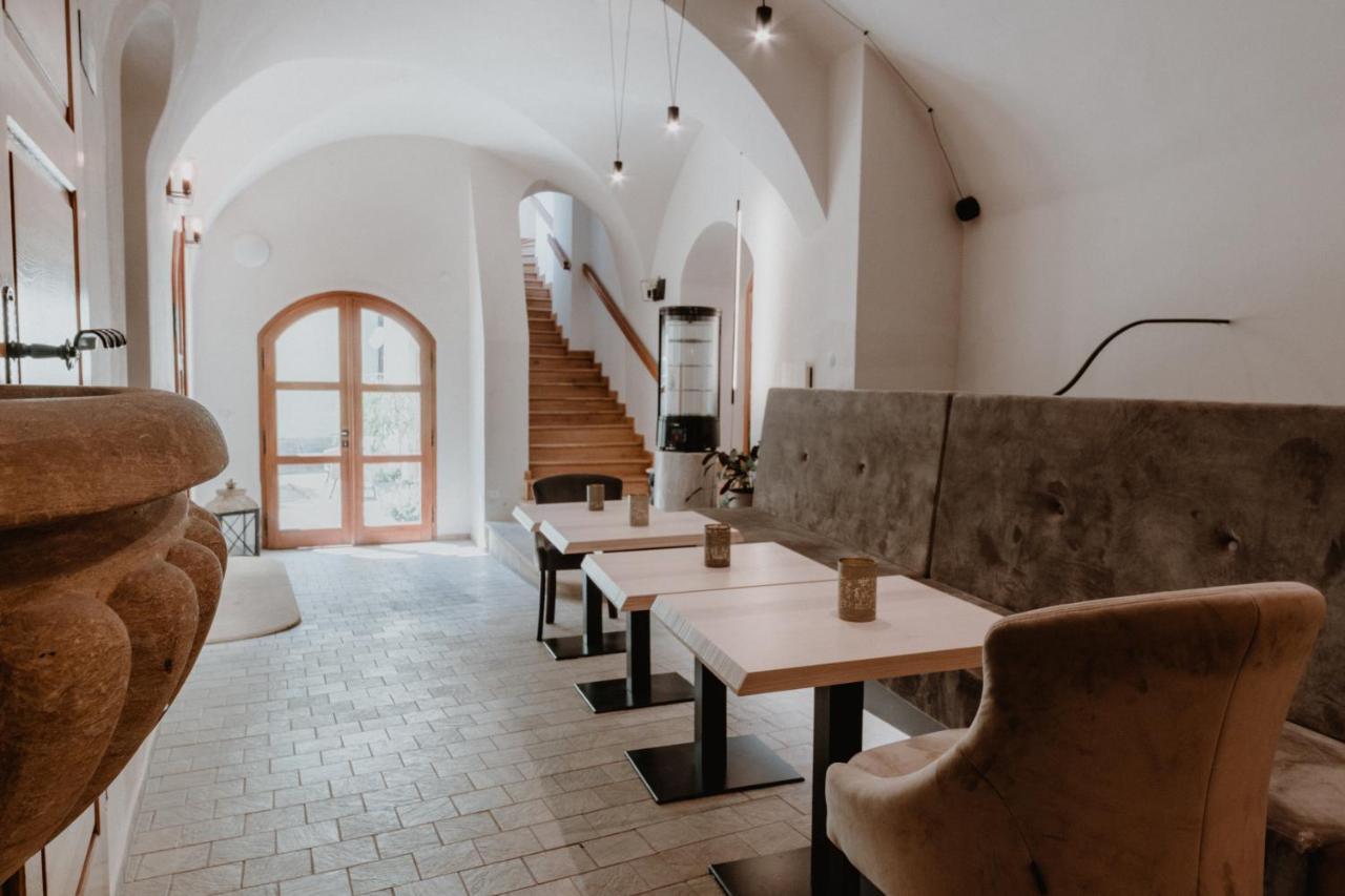 Penzion Austis Znojmo Extérieur photo